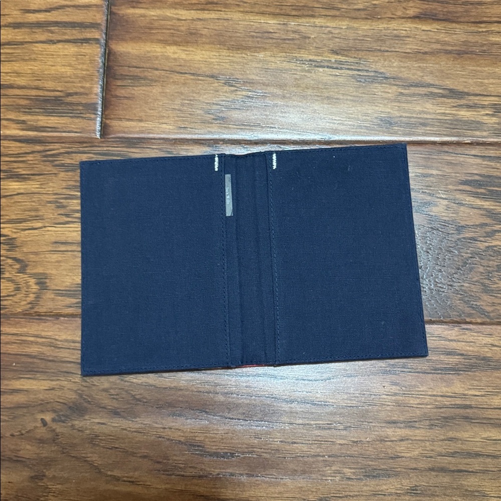 Jack Wills passport cover - Picture 2 of 3